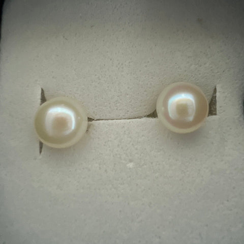 6mm fresh water pearl stud earrings
