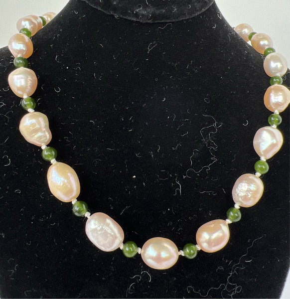 natural peach freshwater pearl with jade