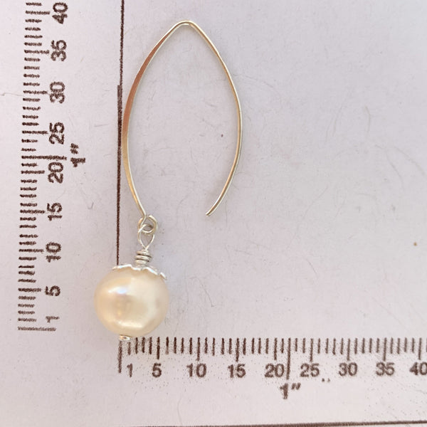 Fresh water Pearl dangle earrings