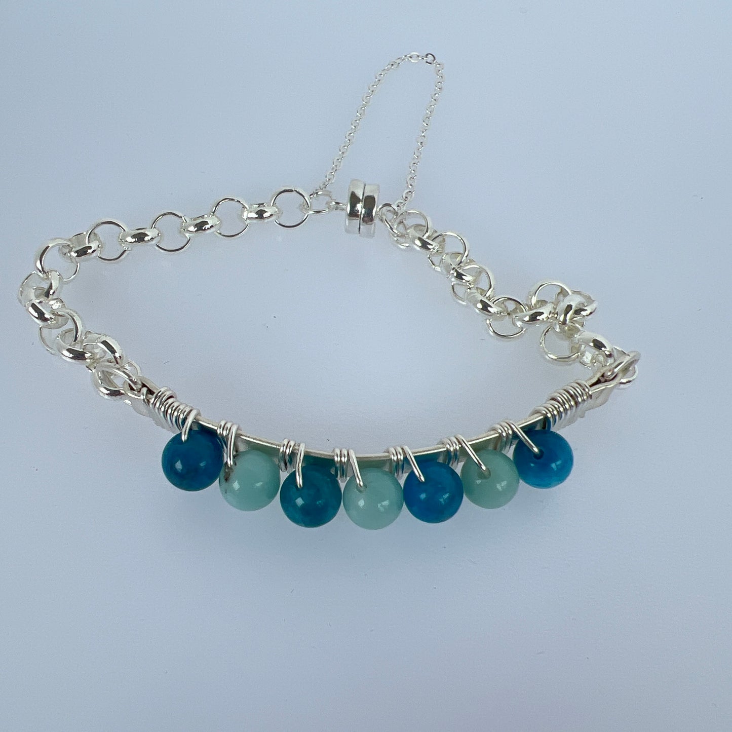 6mm Amazonite/Apetite beads wire wrapped on silver plated with silver plate magnet bracelet