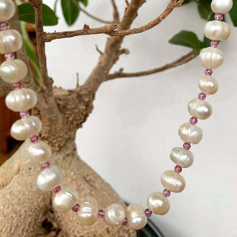 Fresh Water Pearl with Amethyst Strand
